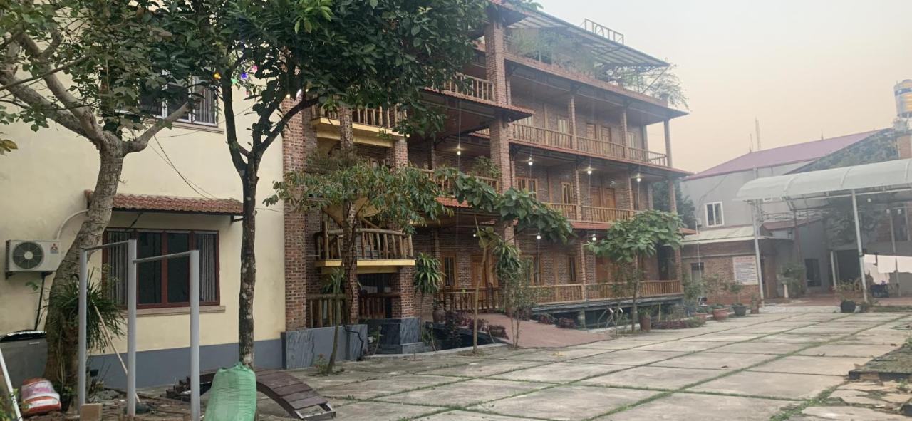 נין בין Ho Nui Dinh Hotel מראה חיצוני תמונה