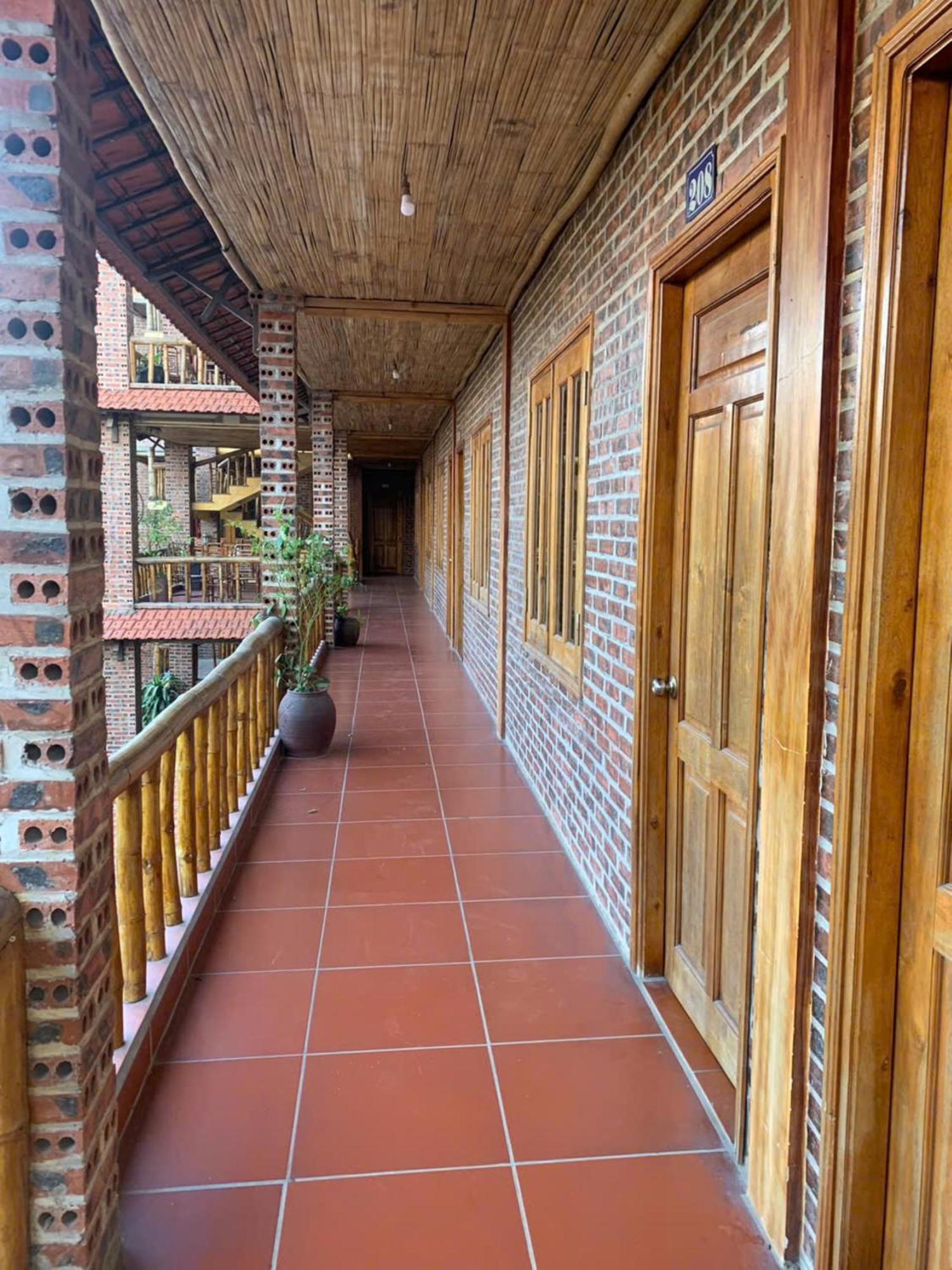 נין בין Ho Nui Dinh Hotel מראה חיצוני תמונה